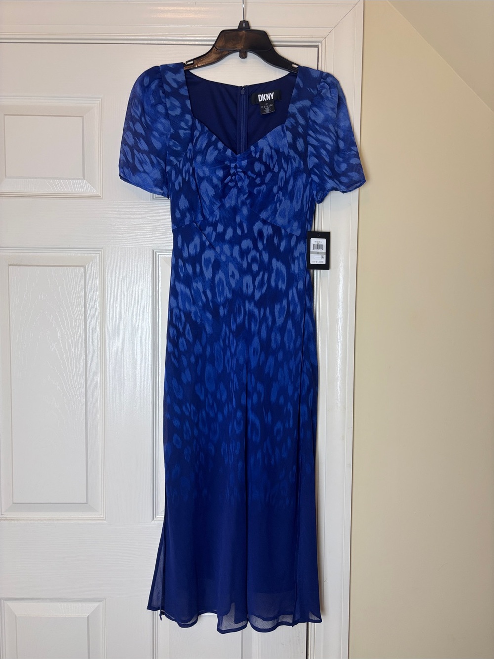 NWT DKNY Short Sleeve Sweetheart Neck Side Slit Midi Dress size 0